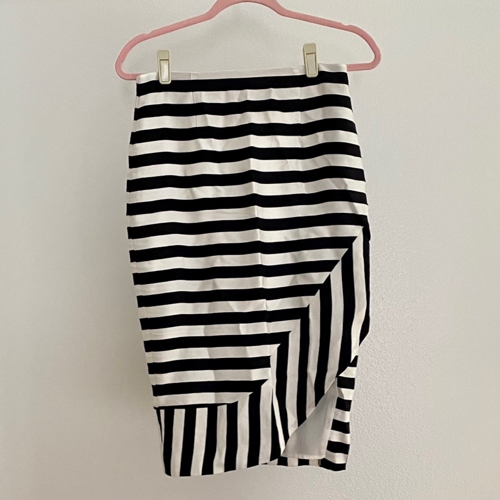 Ty-Lr Pencil Skirt